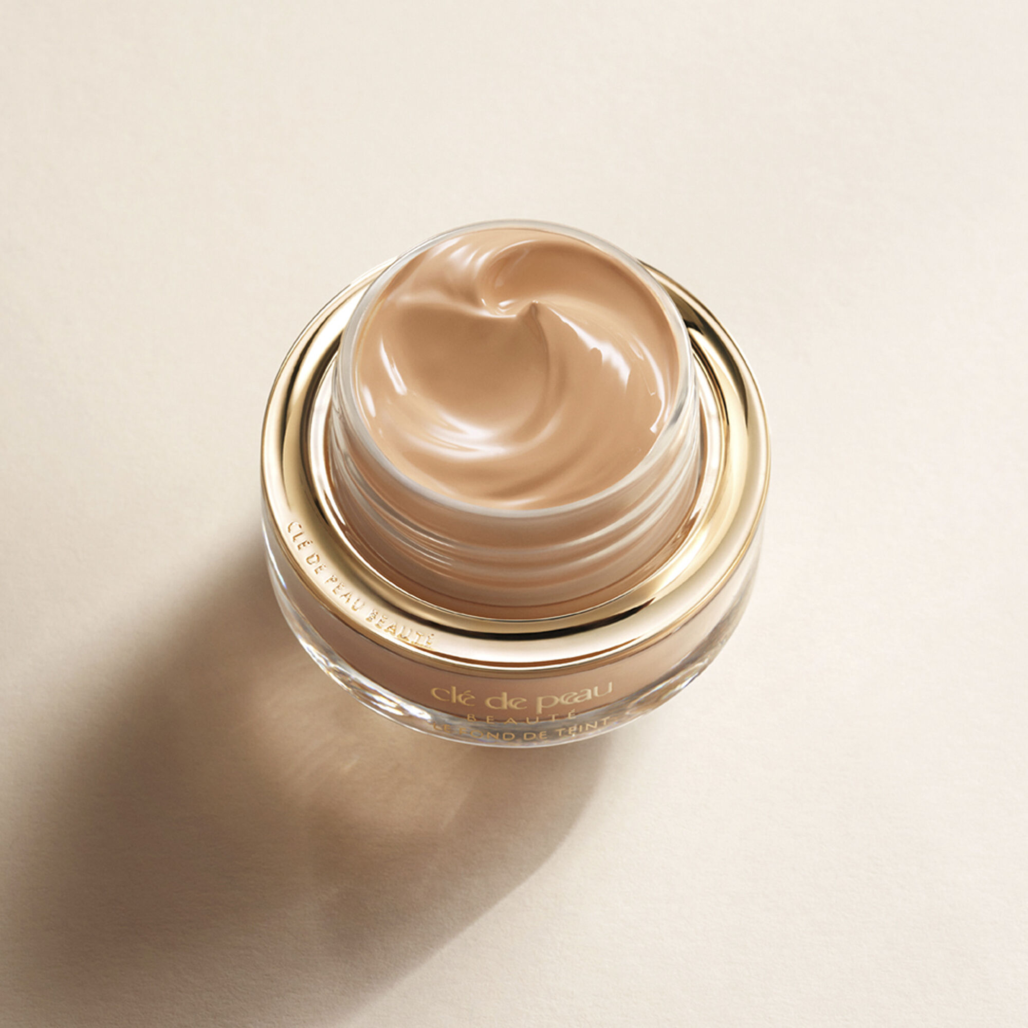 きよ clé de peau BEAUTÉ LE FOND DE TEIN The Foundation | Clé de Peau Beauté
