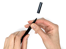 How to refill eye liner pencil | Clé de Peau Beauté