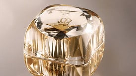 Comment utiliser La Crème | Cl&eacute; de Peau Beaut&eacute;