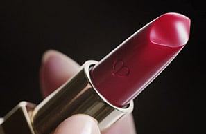 The Craftsmanship of Lipstick Cashmere | Clé de Peau Beauté